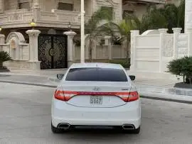 Hyundai Azera 2016