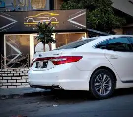 Hyundai Azera Grandeur 2016