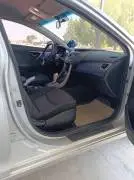 هيونداي إلانترّا 2011, RF30940619
