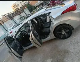 Hyundai Elantra 2012, RF19913691