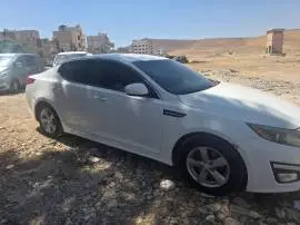 كيا أوبتيما 2015 للبيع, RF59878397