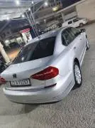 فولكس فاجن باسات 2016, RF68042310