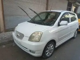 كيا مورينغ 2005