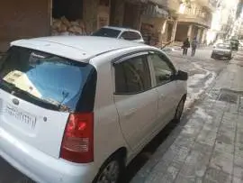 كيا مورينغ 2005