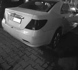 BYD 2012 للبيع
