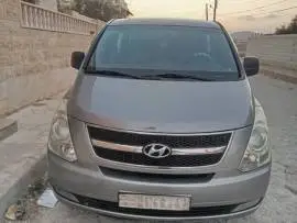 Hyundai H1 2011
