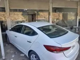 Hyundai Elantra 2018