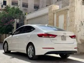 هيونداي إلنترا 2017