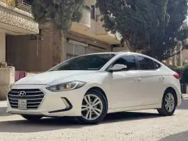 هيونداي إلنترا 2017