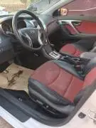 هيونداي إلينترا 2012