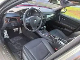 BMW 320i 2010 European, Damascus