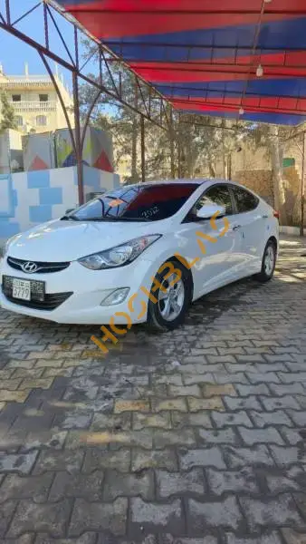 هيونداي افانتي 2012 للبيع