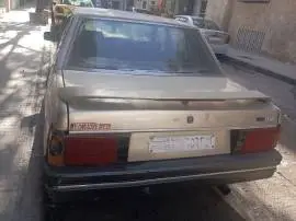 مازدا 929 موديل 1983