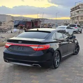 Hyundai Azera 2012