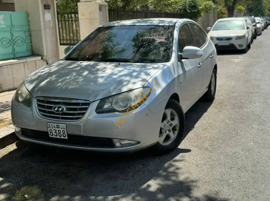 Hyundai Avante 2011