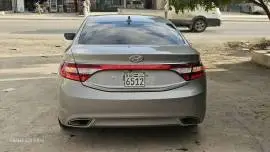هيونداي أزيرا 2011