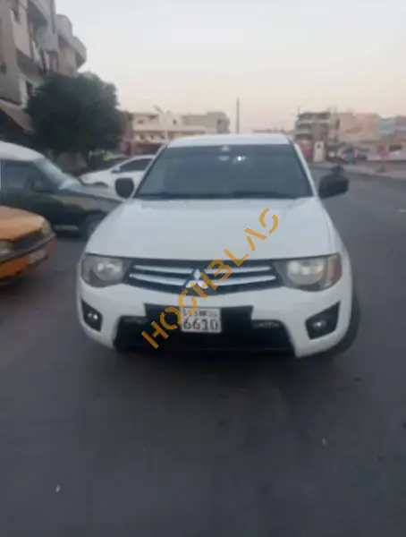 Mitsubishi Pickup 2015