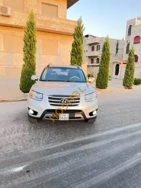 Hyundai Santa Fe 2012, Hama