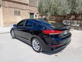 Hyundai Elantra 2018, Hama