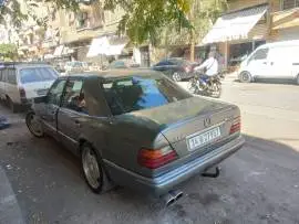 مرسيدس فرخ الشبح 1990, دمشق