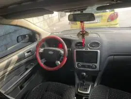 فورد فوكس 2010