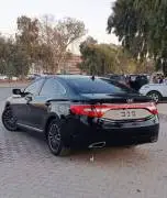 آزيرا غرانديور 2012