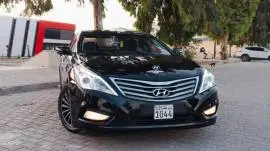 آزيرا غرانديور 2012