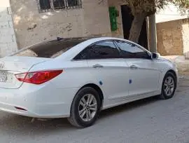 Hyundai Sonata 2011