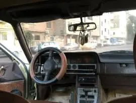 مازدا 929 سنة 1992