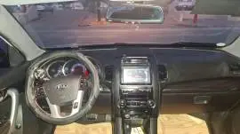 كيا سورينتو 2012