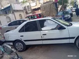 Peugeot 405 French 2010, Damascus