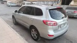 Hyundai CM 2010, Damascus
