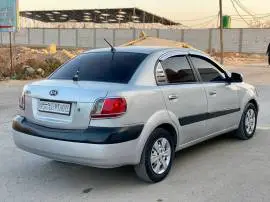 كيا ريو 2008