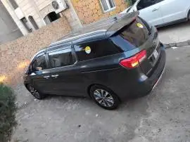 كيا كرنفال 2017