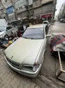 Mercedes c220 2001, Aleppo
