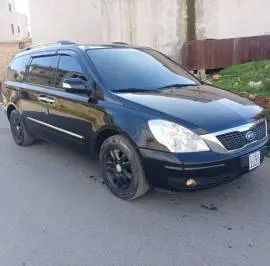 Kia Carnival 2012