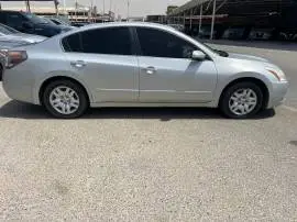 Nissan Altima 2012