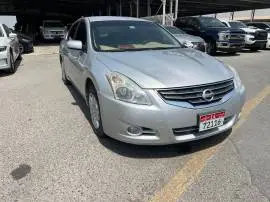 Nissan Altima 2012