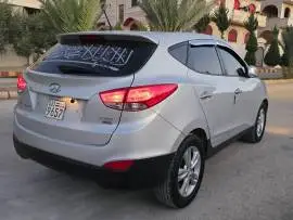 Hyundai Tucson 2012, Hama