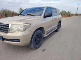 Toyota Land Cruiser 2011, Idlib