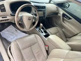 نيسان التيما 2013