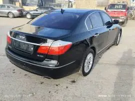Hyundai Genesis 2010