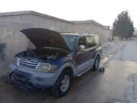 Mitsubishi Pajero 2002