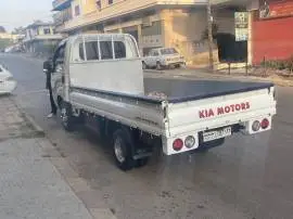 Kia 4000 Model 2007, Homs
