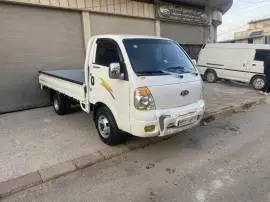 Kia 4000 Model 2007, Homs