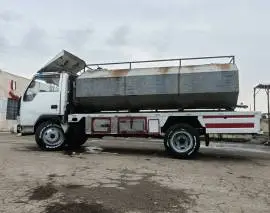 كيا موديل 2006